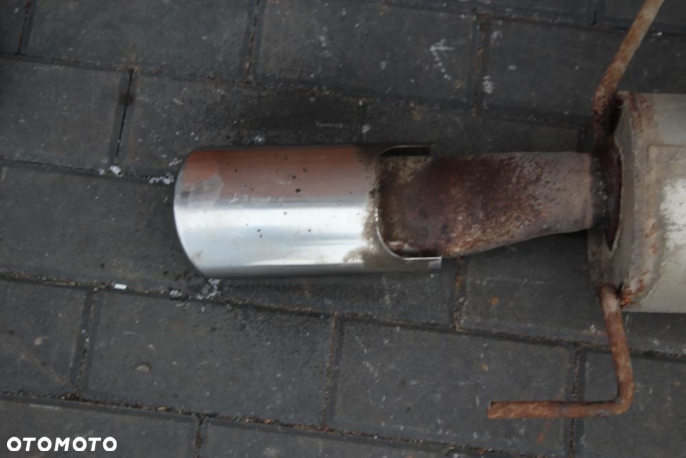 WYDECH TŁUMIK ŚRODKOWY KOŃCOWY OPEL ASTRA H KOMBI 2.0 TURBO - 6