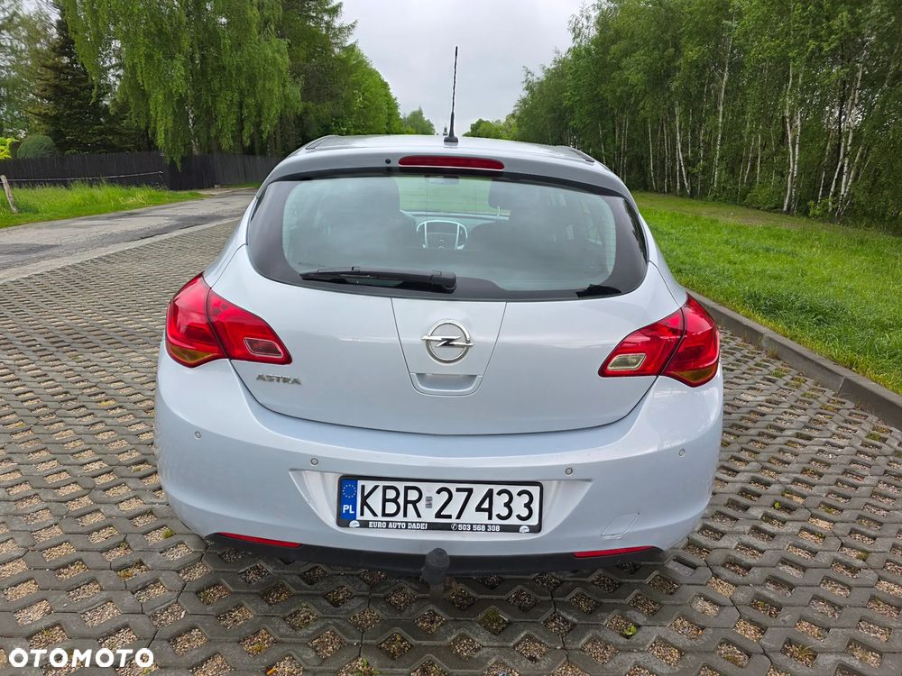 Opel Astra 1.4 150 Jahre - 5