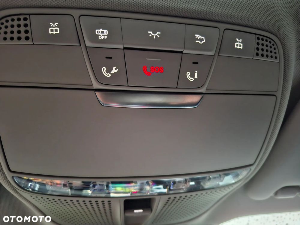 Mercedes-Benz Klasa E 220 d 4-Matic All-Terrain - 32