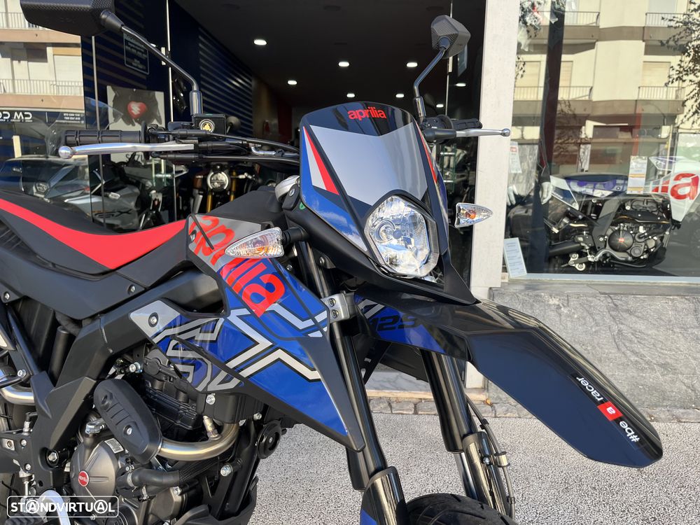 Aprilia 125 SX - PREÇO CHAVE NA MÃO !! - DESDE 60 EUR / MÊS !! - 21