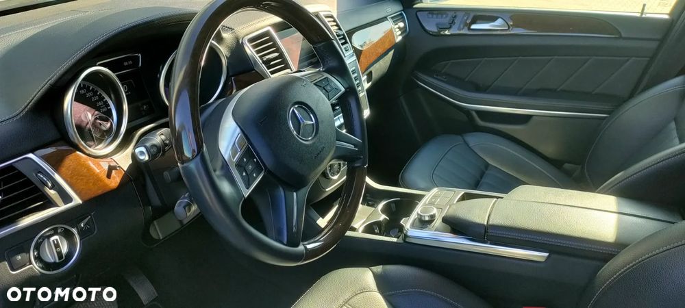 Mercedes-Benz GL 350 BlueTEC 4Matic 7G-TRONIC - 20