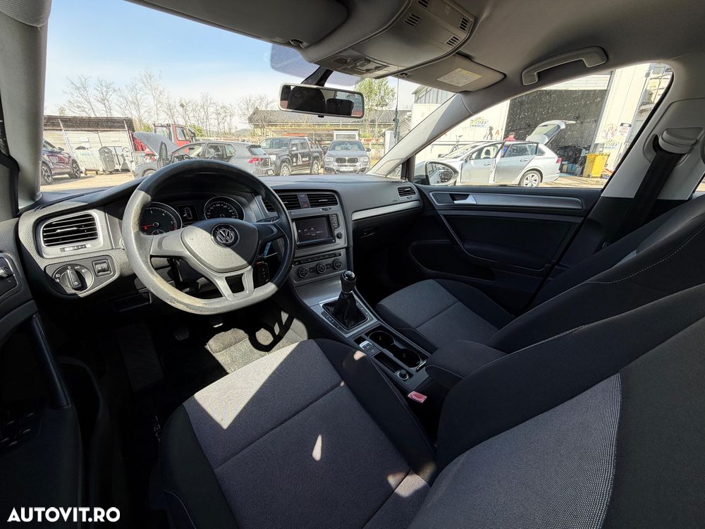 Volkswagen Golf 1.6 TDI BMT Comfortline - 16