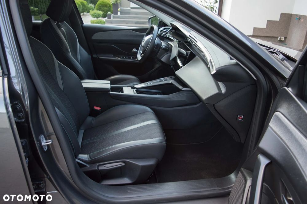Peugeot 308 BlueHDi 130 EAT8 Allure Pack - 26