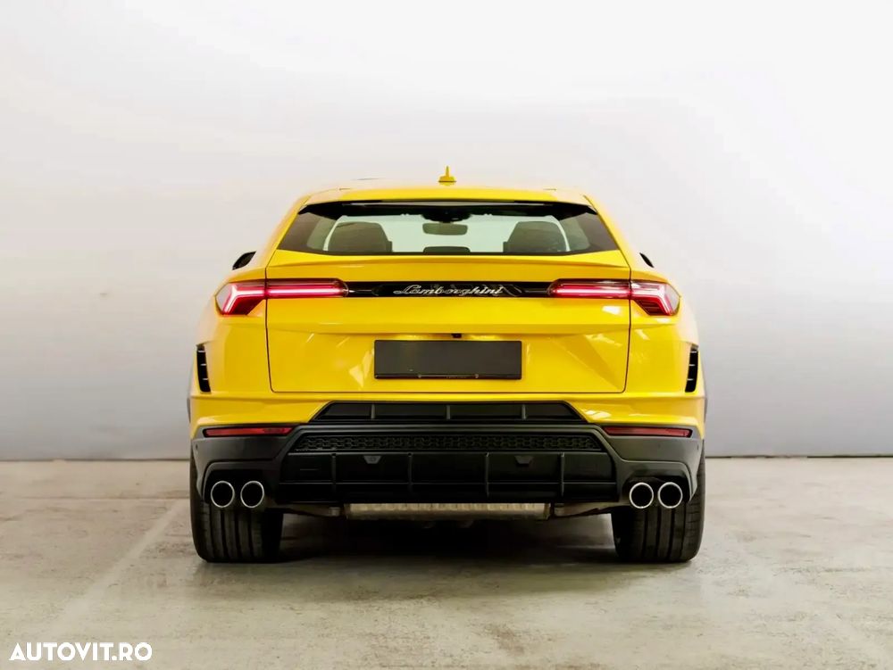Lamborghini URUS Standard - 5