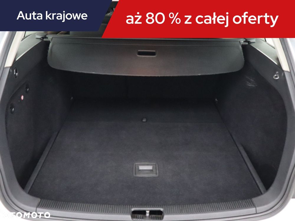 Volkswagen Golf Variant - 16