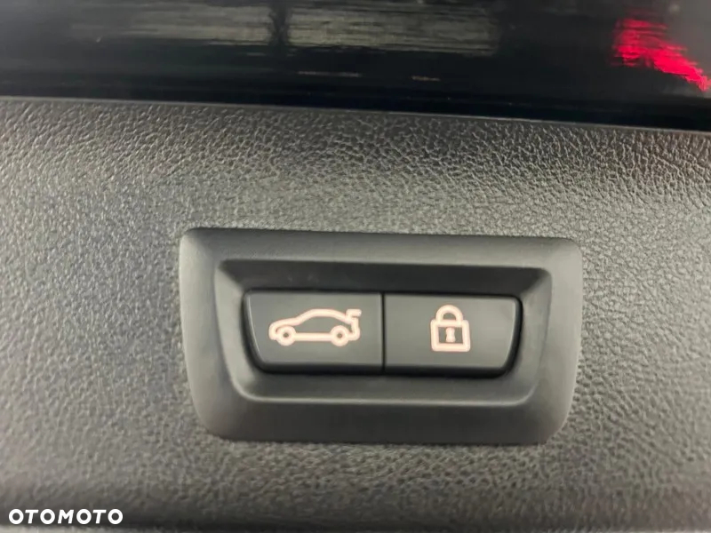 BMW Seria 5 540d xDrive Touring - 31