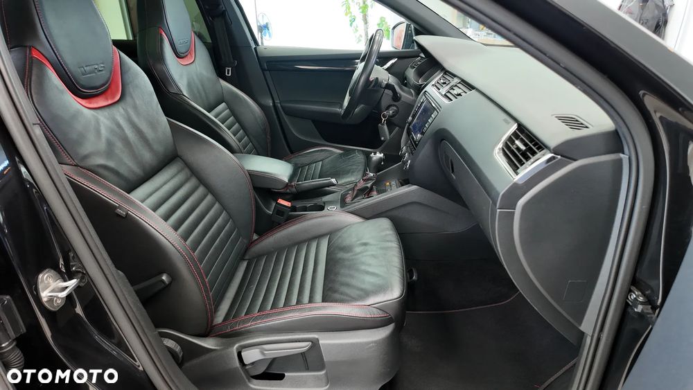 Skoda Octavia 2.0 TDI (Green tec) DSG RS - 22