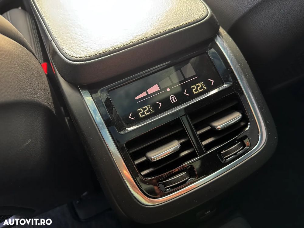 Volvo XC 90 T8 AWD Twin Engine Geartronic RDesign - 19