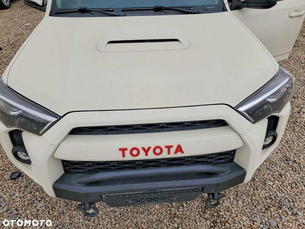 Toyota 4-Runner - 11