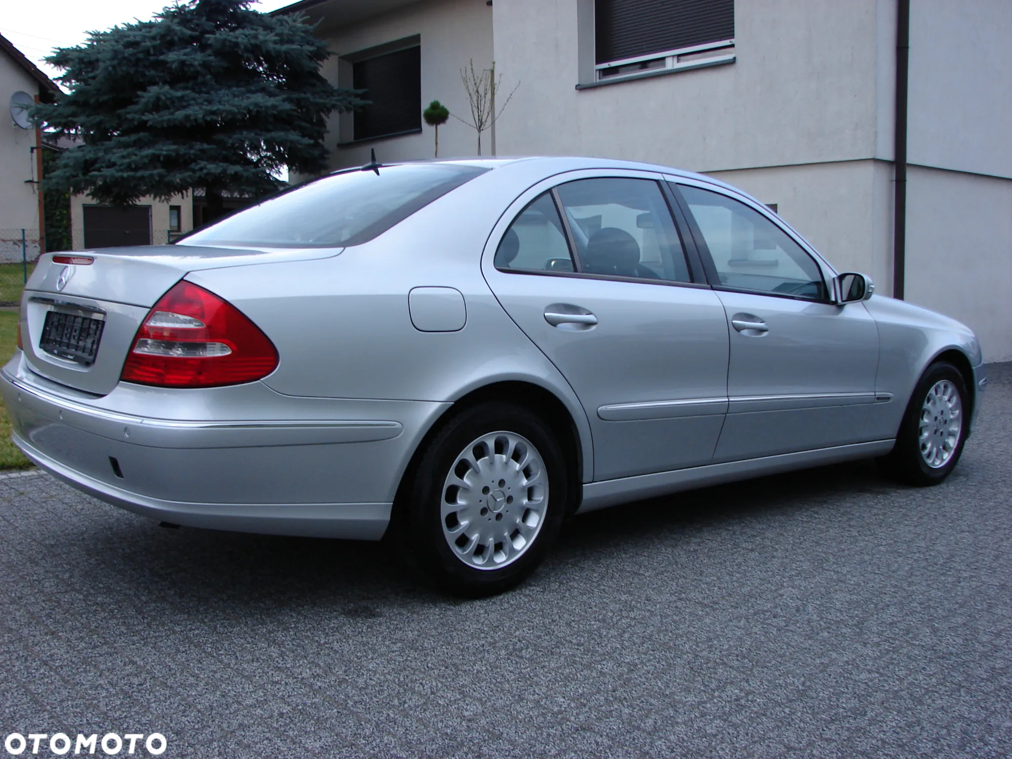 Mercedes-Benz Klasa E 200 Kompressor Automatik Elegance - 4