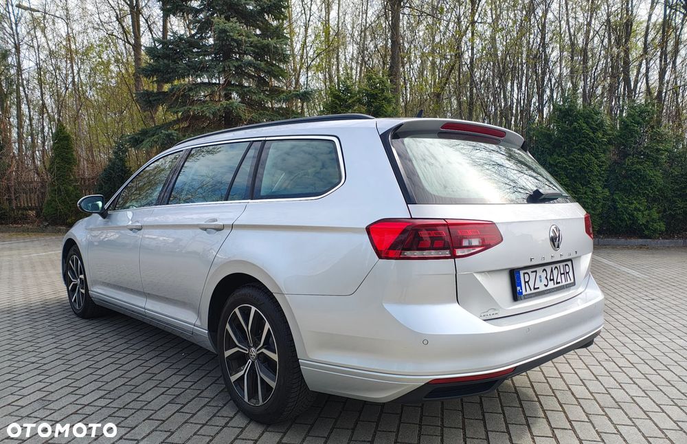 Volkswagen Passat 2.0 TDI Business DSG - 4