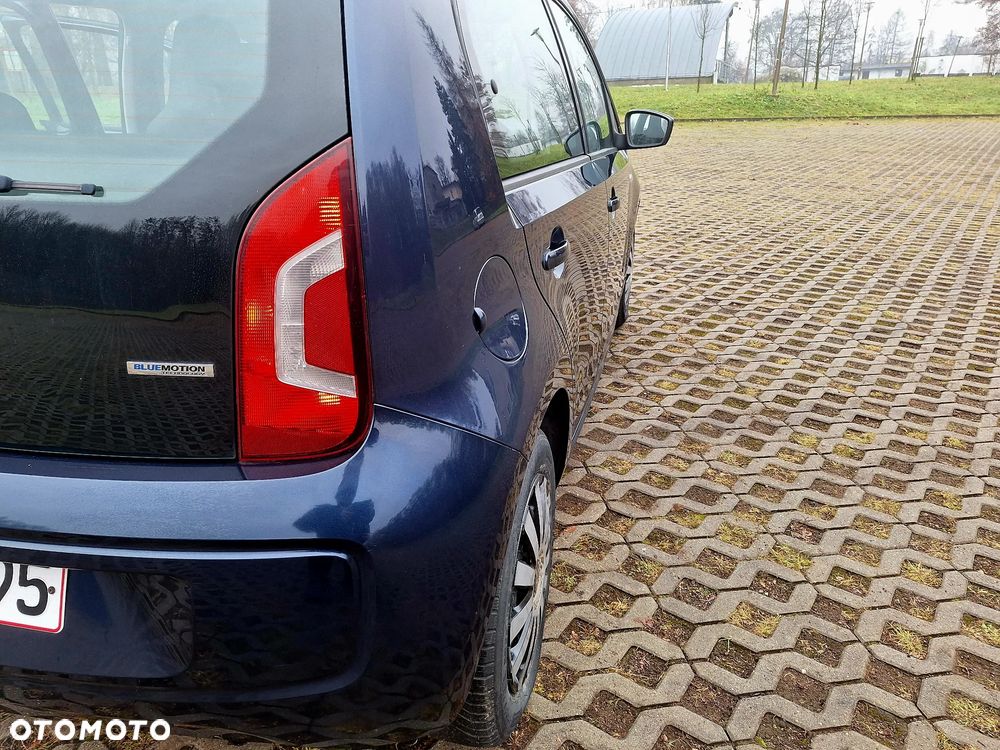 Volkswagen up! United - 22