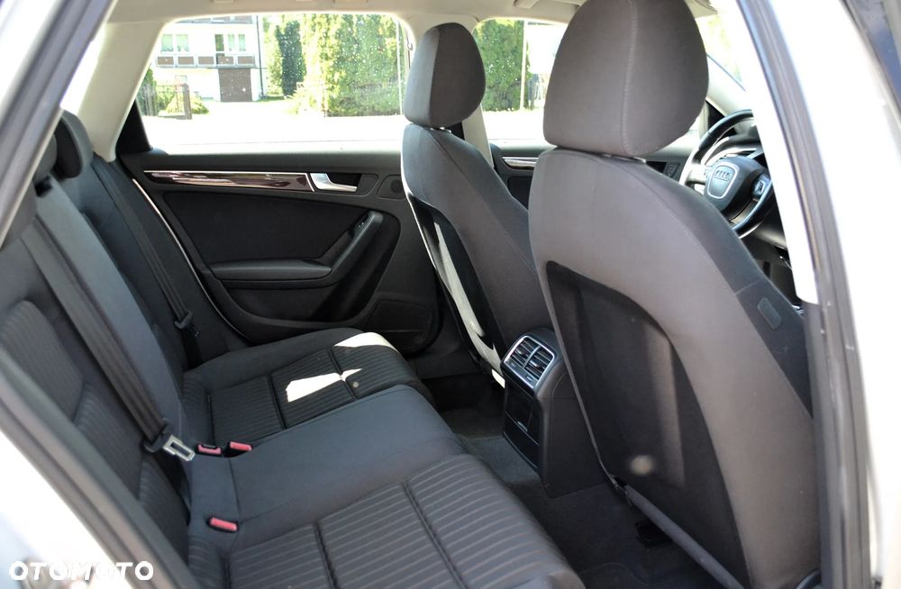 Audi A4 Avant - 10