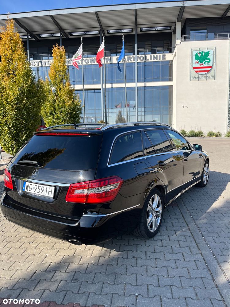 Mercedes-Benz Klasa E 350 CDI DPF 4Matic BlueEFFICIENCY 7G-TRONIC Avantgarde - 5