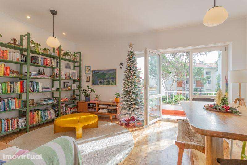 Apartamento T2+1 em Cascais com Vista e Varanda, numa zona Calma, pert - Grande imagem: 5/40