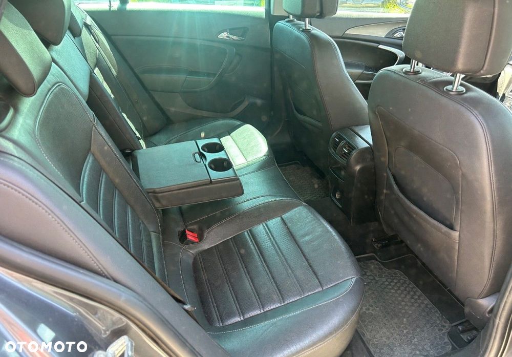 Opel Insignia - 13
