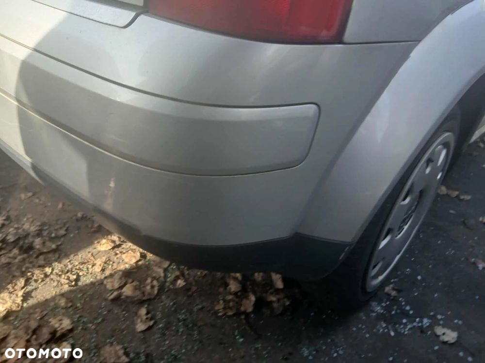 Audi A2 Zderzak tylny - 2