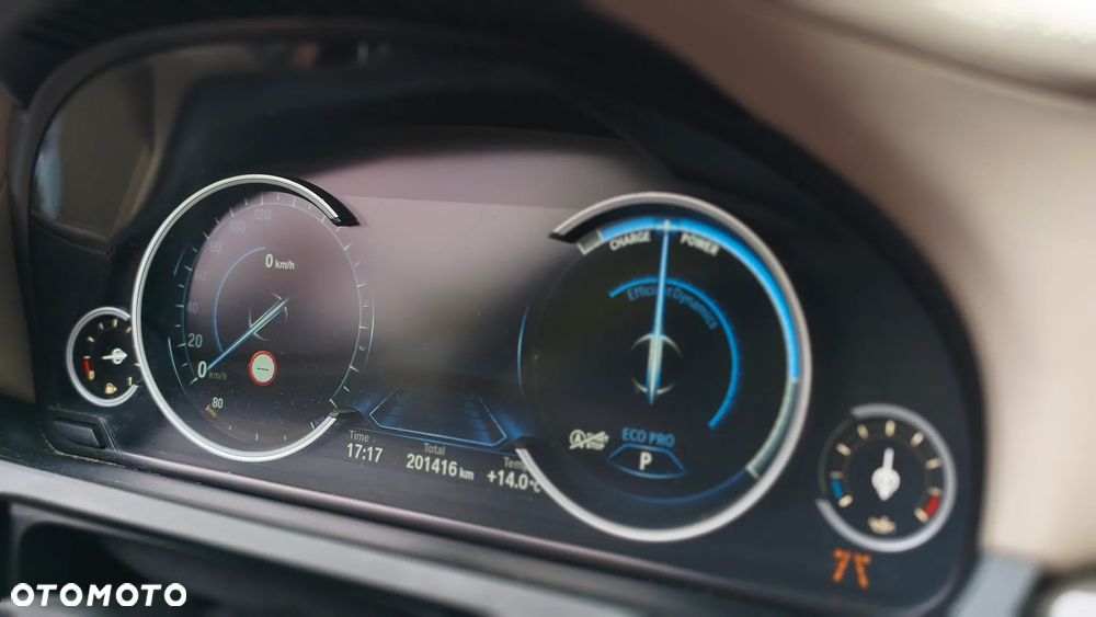 BMW Seria 7 740Li - 13