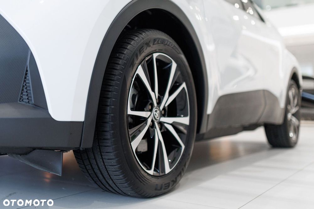 Toyota C-HR - 13