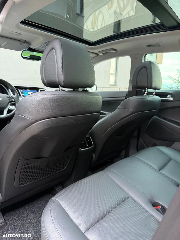 Hyundai Tucson 2.0 CRDI 4WD Automatik Premium - 9