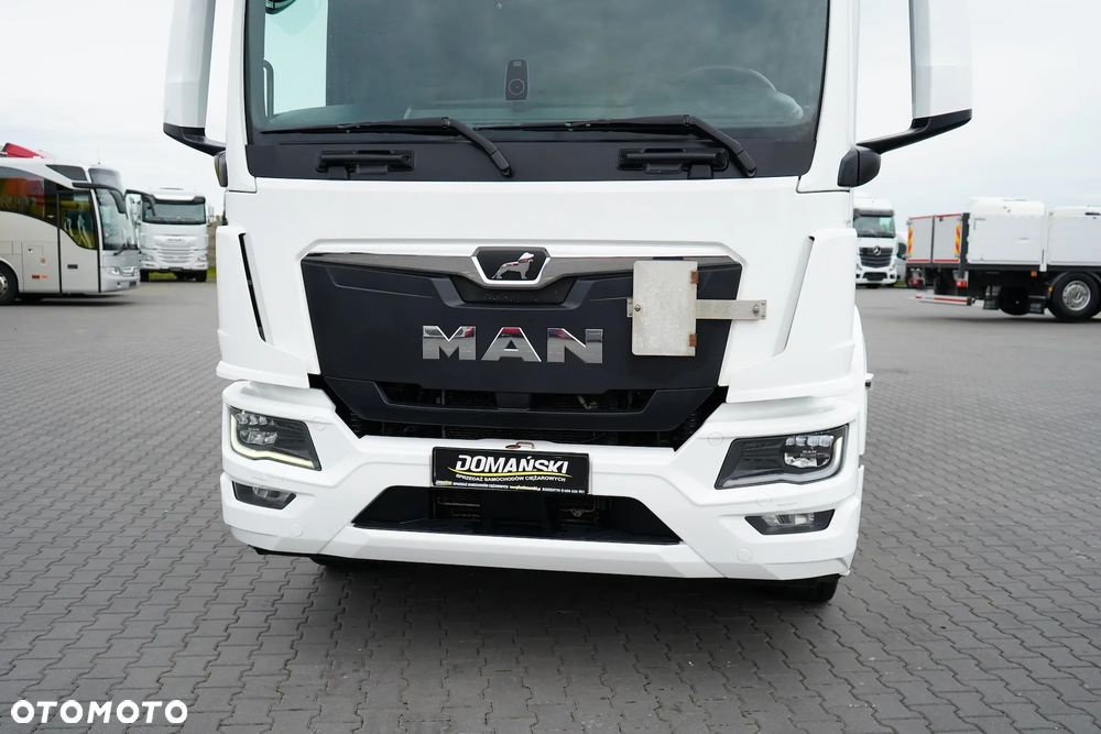MAN TGM / 18.290 / ACC / EURO 6 / IZOTERMA + WINDA / 18 PALET / OTWIERANY BOK - 24