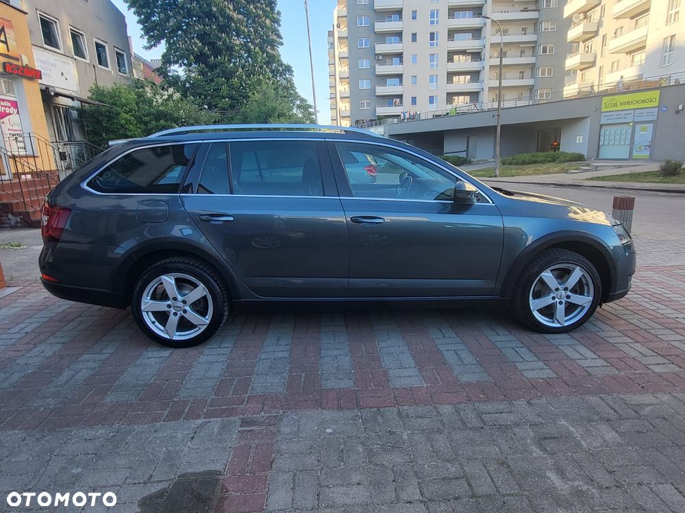Skoda Octavia Scout 2.0 TDI 4x4 DSG - 10
