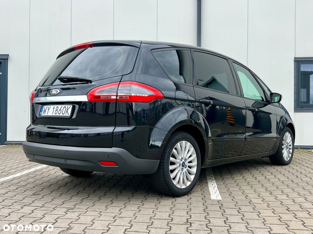 Ford S-Max - 12