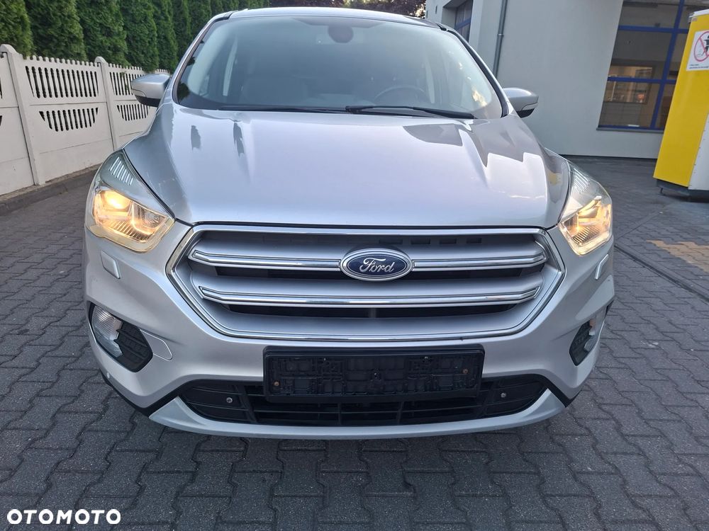 Ford Kuga 2.0 TDCi 2x4 Black & Silver - 4