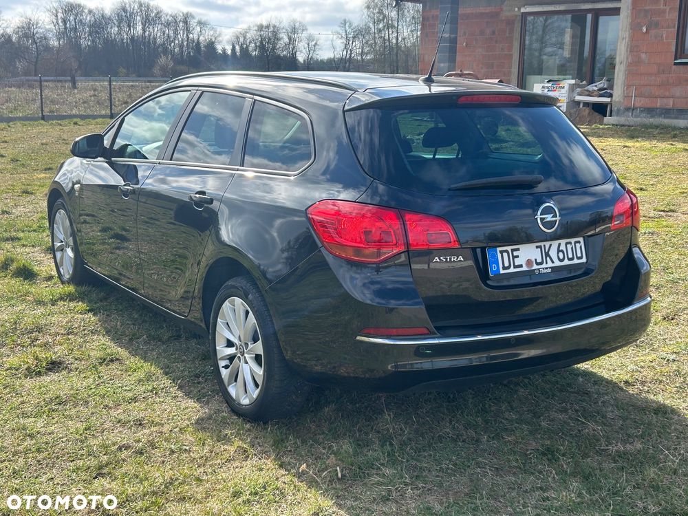 Opel Astra 1.4 Turbo 150 Jahre - 6