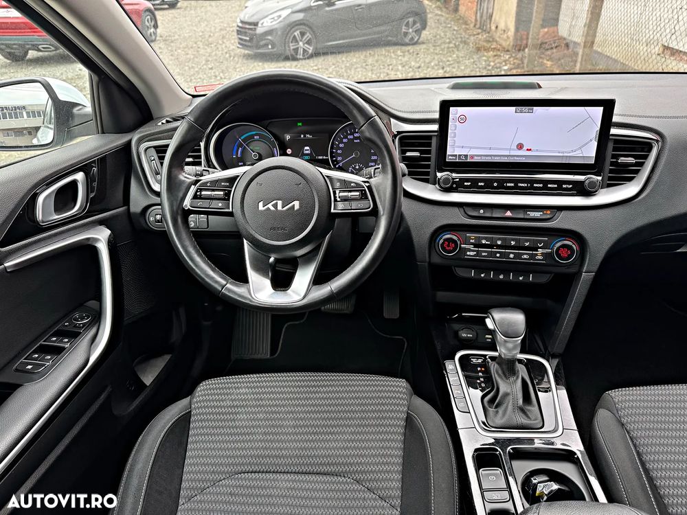 Kia Ceed - 9