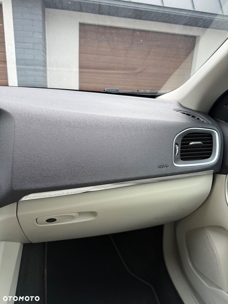 Volvo V40 Cross Country T4 Drive-E Ocean Race - 6