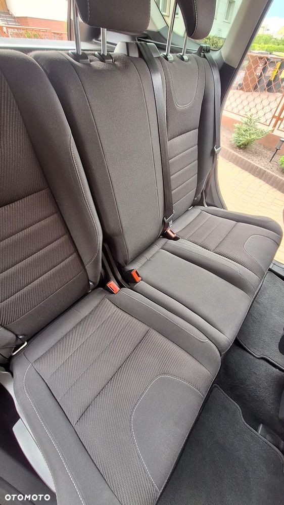 Ford Kuga 2.0 TDCi 2x4 Trend - 2