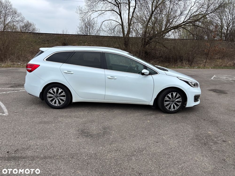 Kia Ceed 1.6 GDI Business Line - 6