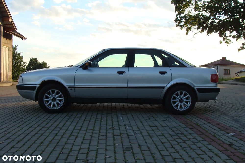 Audi 80 2.0 E - 3