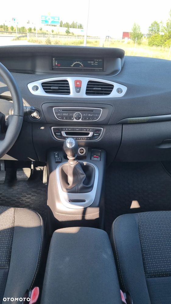 Renault Scenic - 4