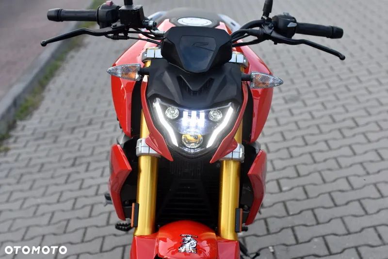 BMW G - 33