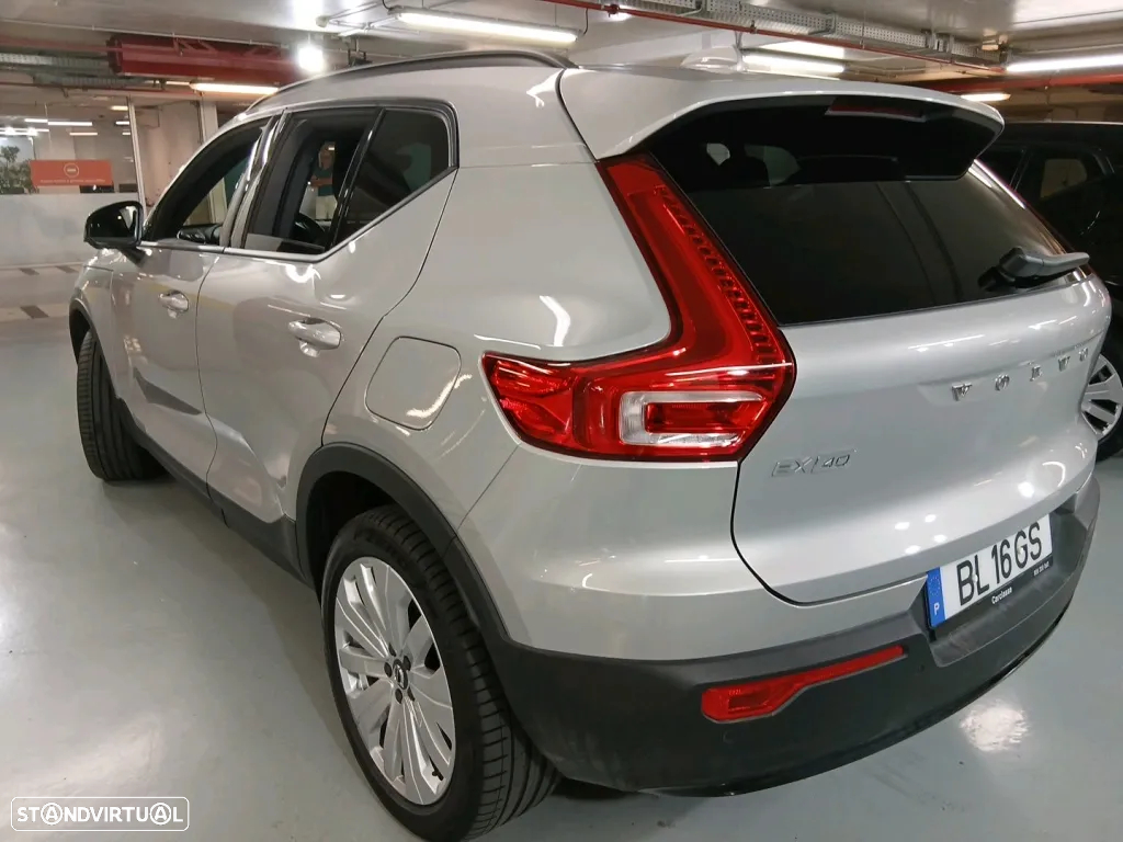 Volvo XC 40 Recharge Core - 2