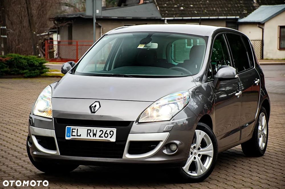 Renault Scenic 2.0 16V Privilege CVT - 6