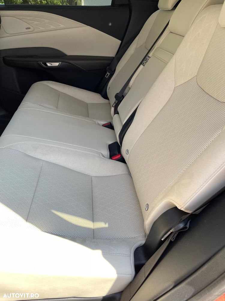 Lexus Seria RX - 9