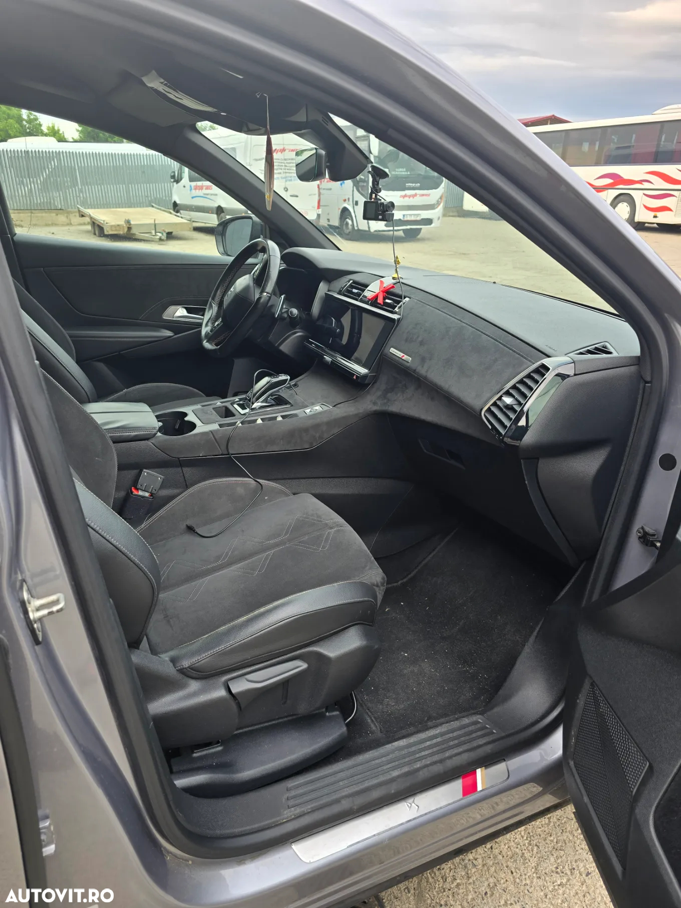 DS Automobiles DS 7 Crossback - 30
