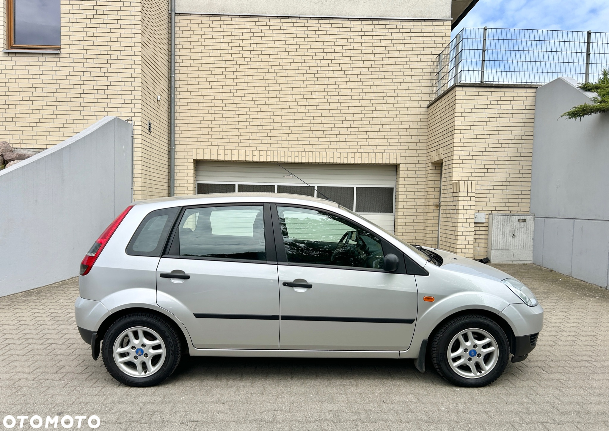 Ford Fiesta - 12