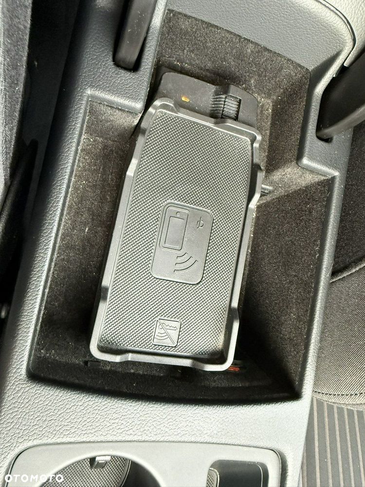 Audi A4 Avant 2.0 TDI DPF Ambition - 19