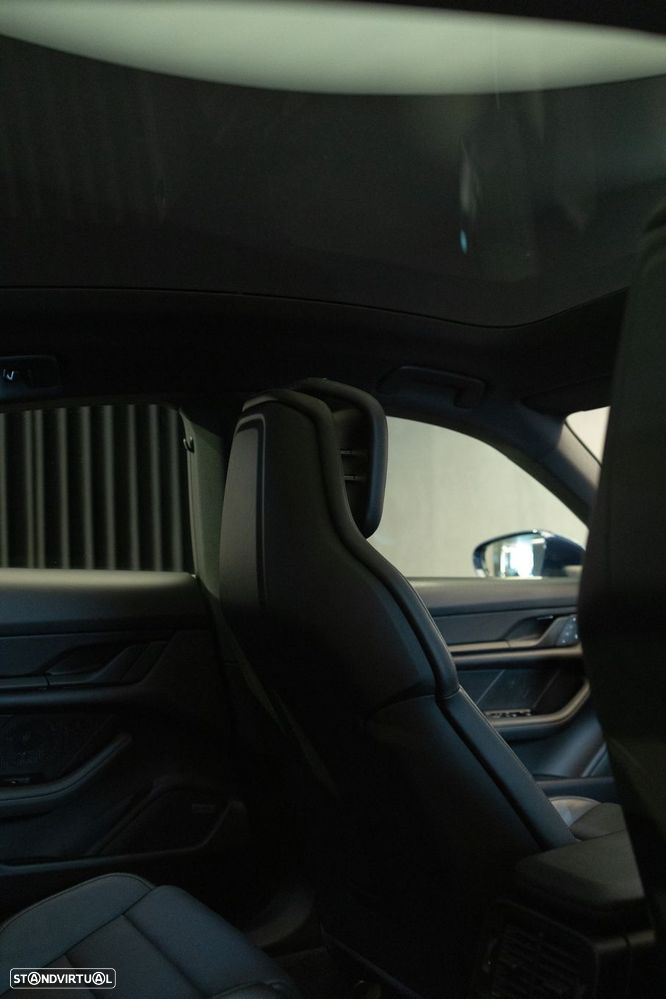 Porsche Taycan Bateria Performance Plus - 16