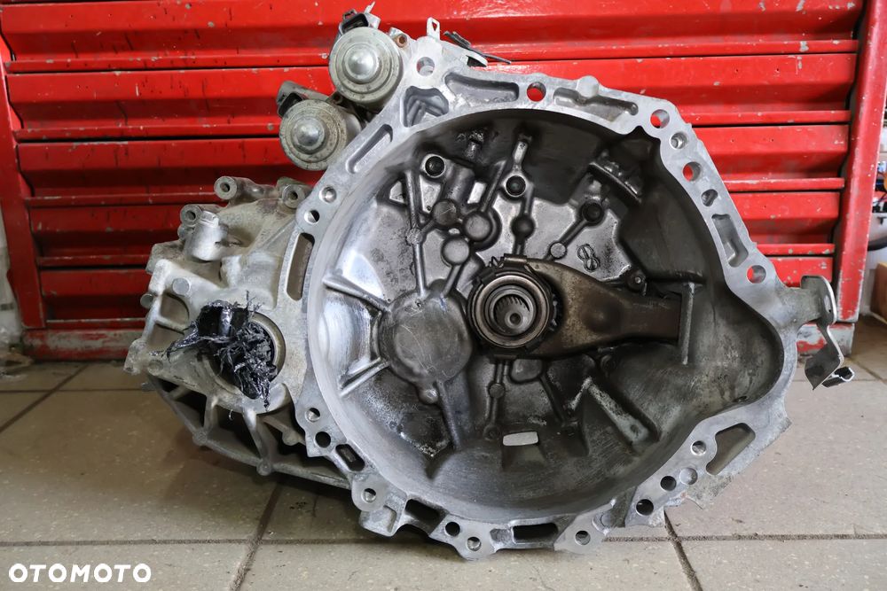 TOYOTA AURIS 1 I 1,6 DUAL VVTI 124KM 06-09 SKRZYNIA BIEGÓW MMT PÓŁ AUTOMAT - 1