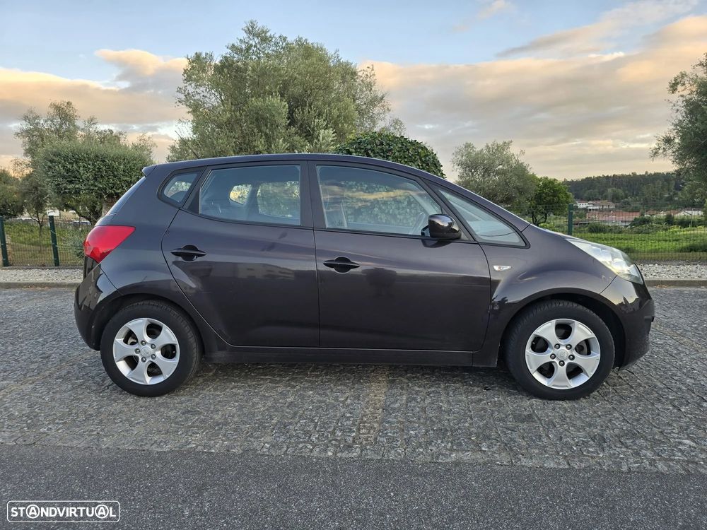 Kia Venga 1.4 CRDi EX ISG - 12