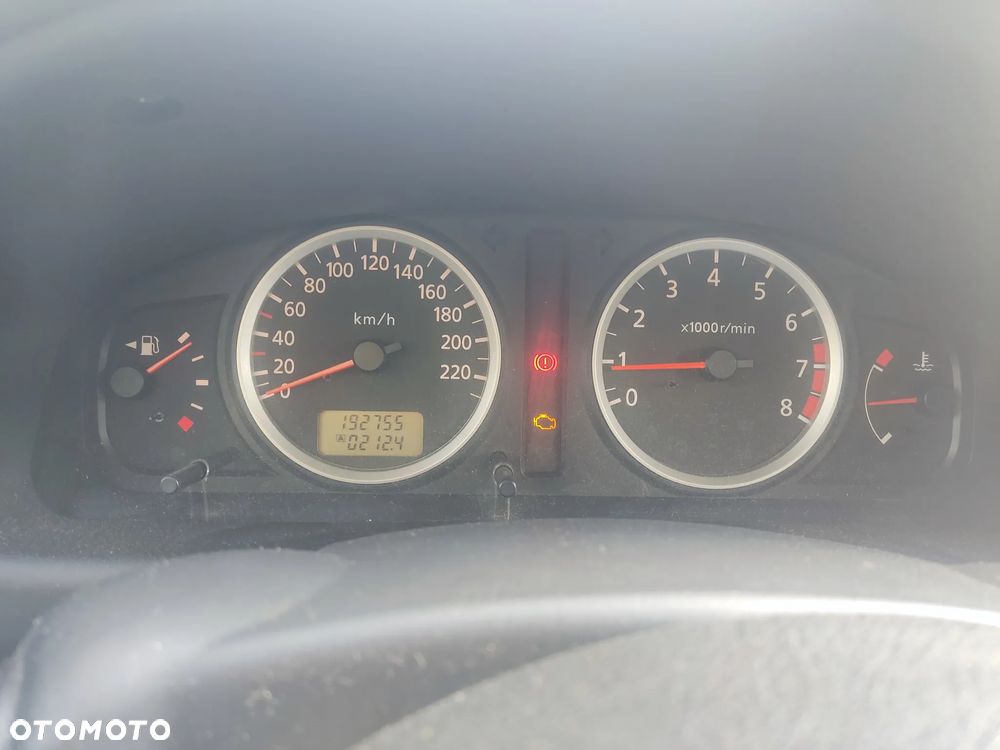 Nissan Almera 1.8 Acenta - 6
