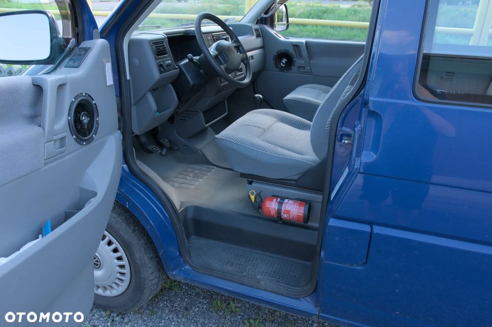 Volkswagen Transporter - 18