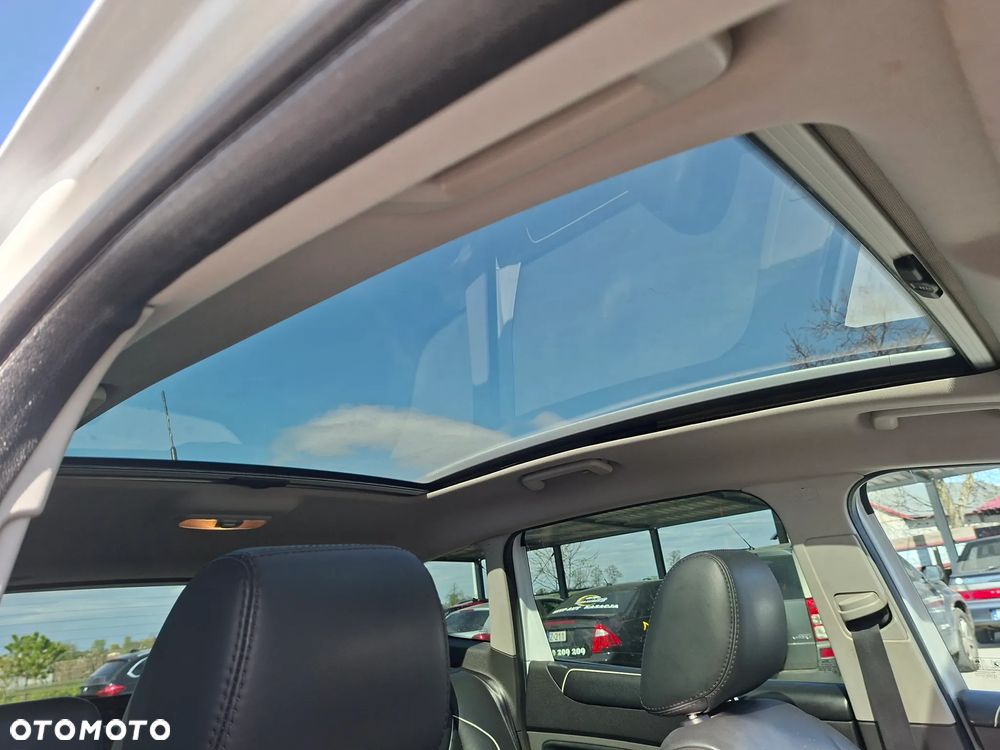 Ford Kuga 2.0 TDCi 4x4 Individual - 14