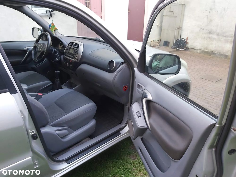 Toyota RAV4 2.0 D-4D Luna - 10