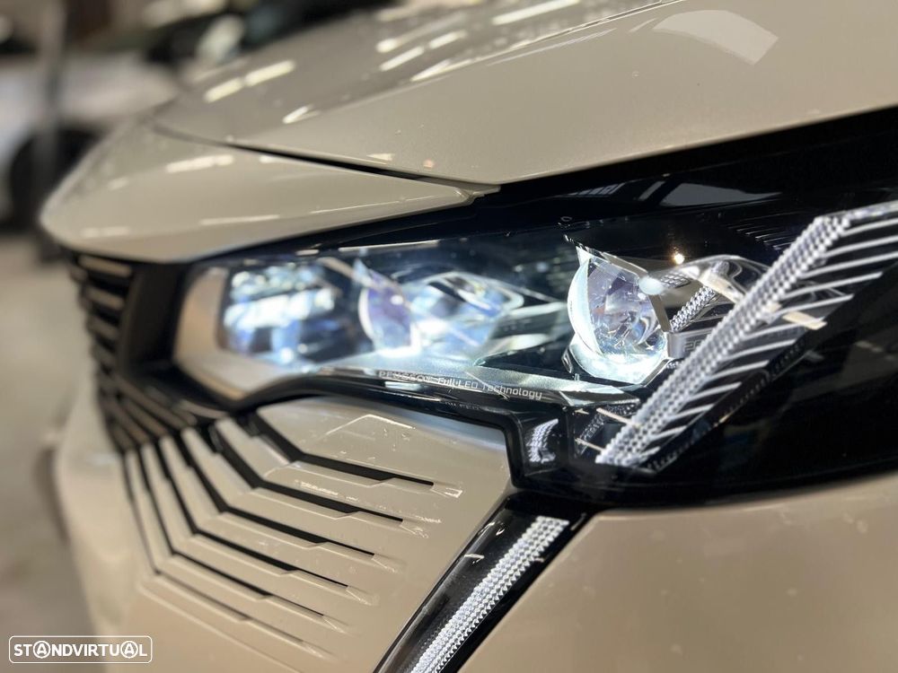 Peugeot 3008 1.2 Hybrid Allure Pack e-DCS6 - 4